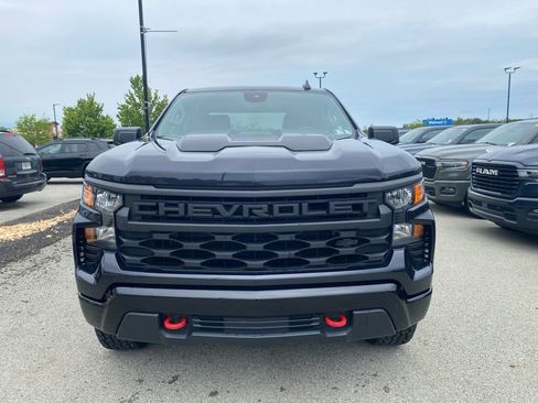 Used 2023 Chevrolet Silverado 1500 Custom Trail Boss w/ LPO, Dark Essentials Package AWD/4WD image 6