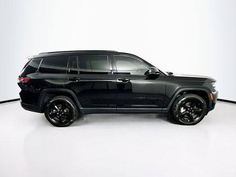 Used 2023 Jeep Grand Cherokee L Limited w/ Black Appearance Package RWD image 10