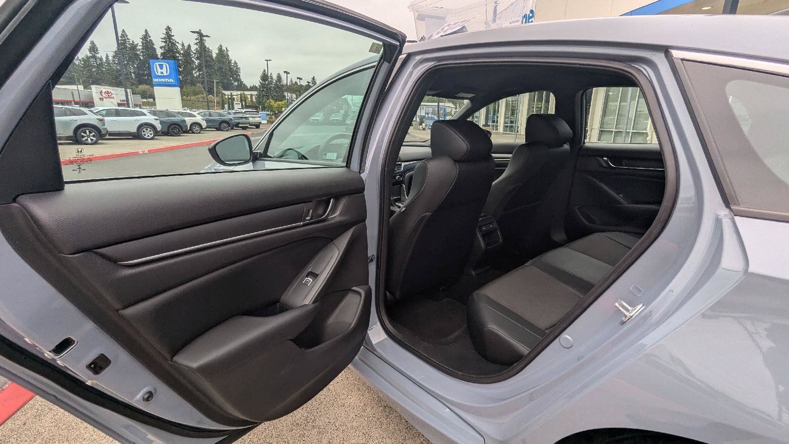 Used 2022 Honda Accord Sport image 12