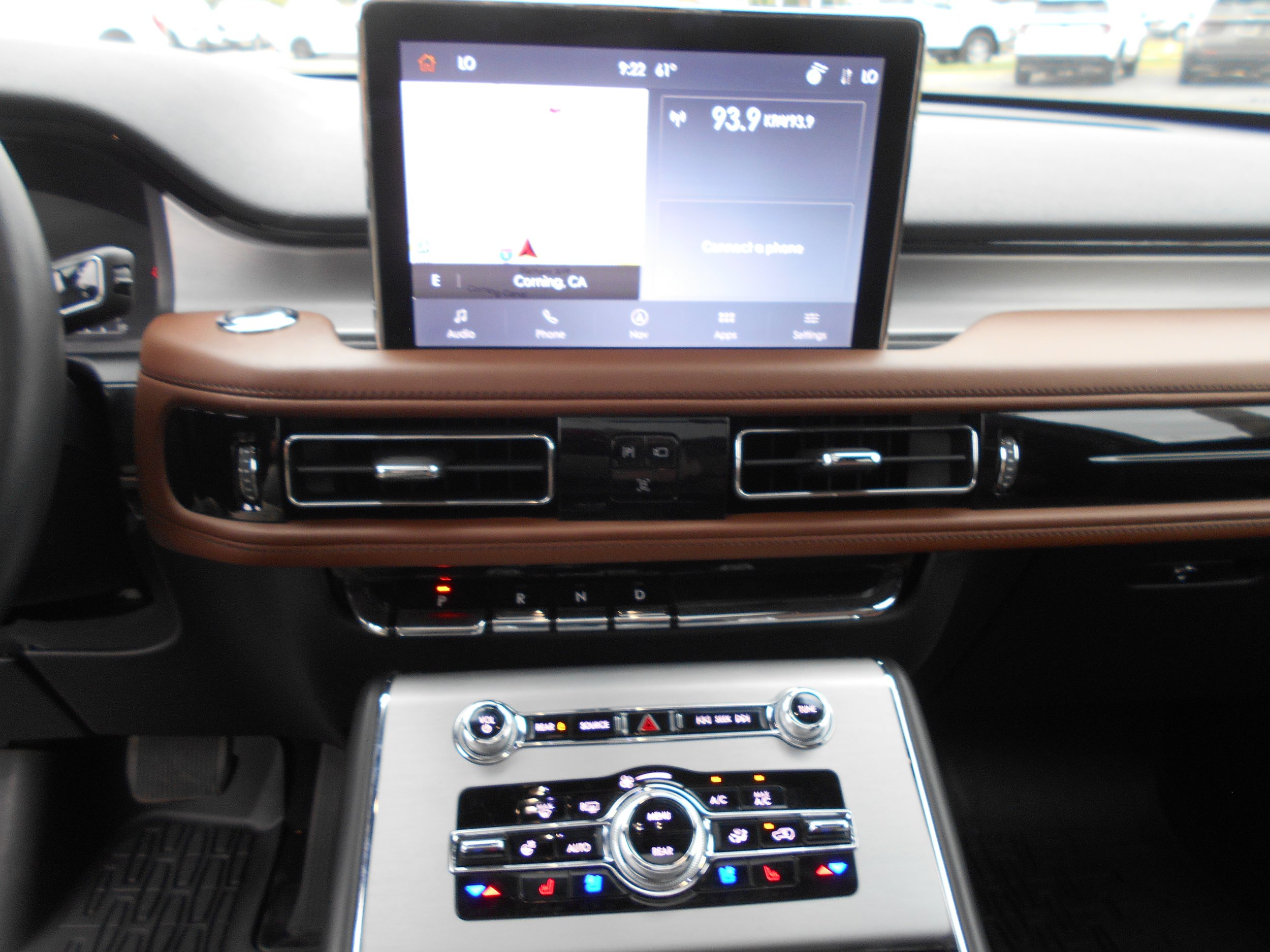Used 2023 Lincoln Aviator Reserve w/ Equipment Group 201A AWD/4WD image 9