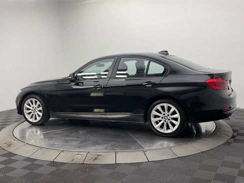 Used 2018 BMW 320i xDrive 320i xDrive w/ Sport Package image 6