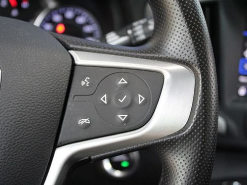Used 2023 GMC Terrain SLE w/ Driver Convenience Package FWD image 17
