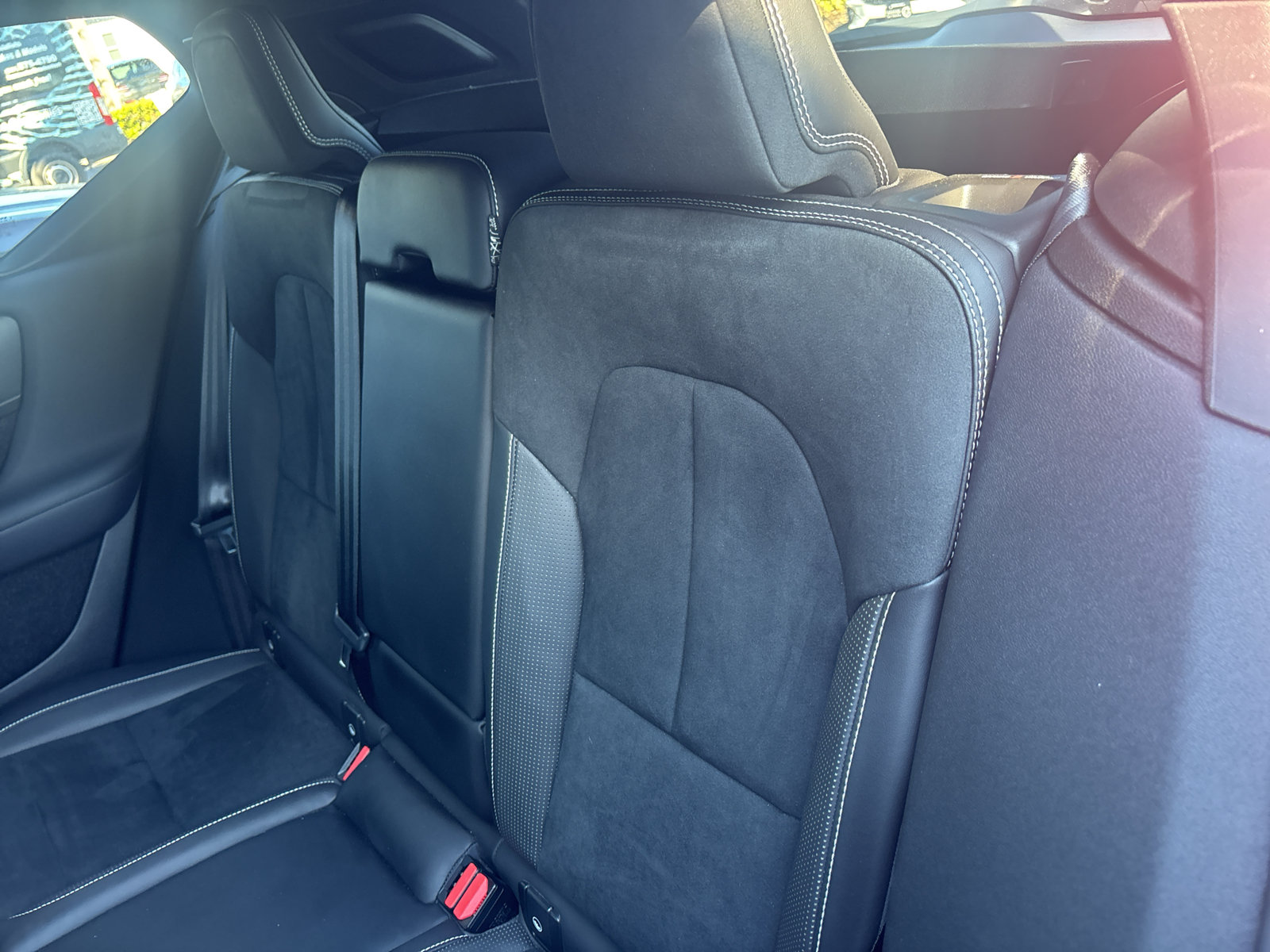 Used 2019 Volvo XC40 T5 R-Design AWD/4WD image 12