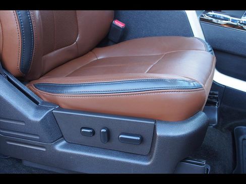 Used 2014 Ford F150 Platinum image 13