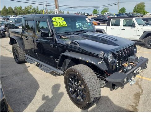 Used 2021 Jeep Gladiator Overland AWD/4WD image 5
