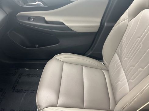 Used 2024 Buick Envista Avenir image 21