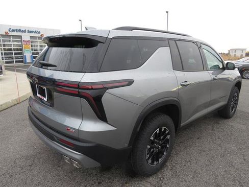 New 2026 Chevrolet Traverse Z71 w/ Enhanced Driving Package image 5