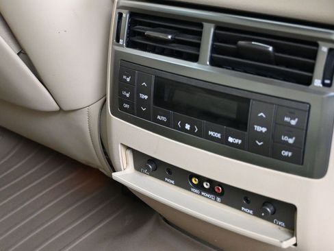 Used 2011 Lexus LX 570 4WD image 11