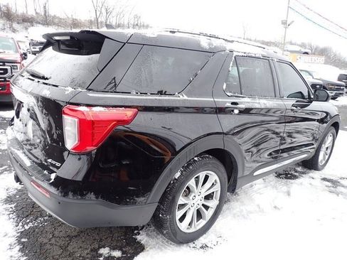 Certified 2024 Ford Explorer XLT w/ Equipment Group 202A image 10