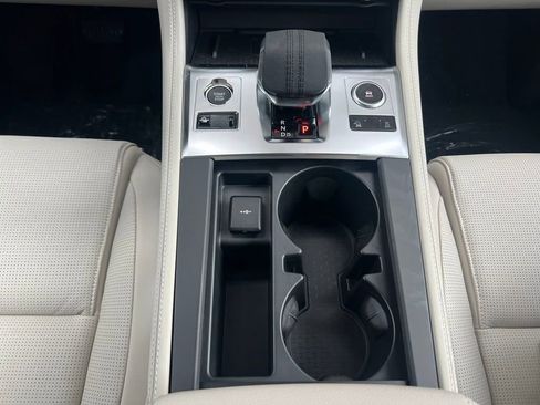 New 2025 Jaguar F-PACE R-Dynamic S image 23