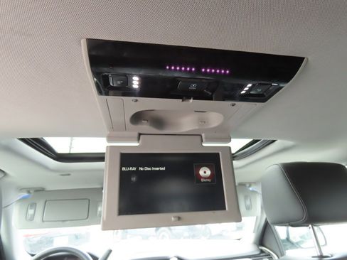 Used 2015 GMC Yukon SLT w/ Open Road Package RWD image 24