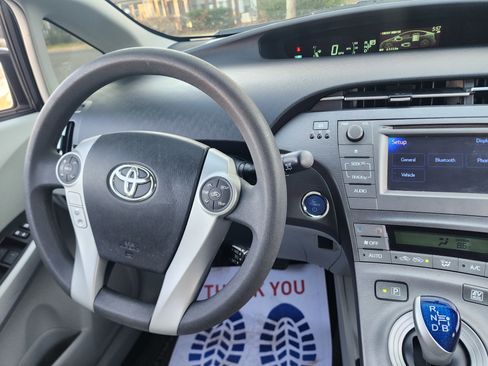 Used 2012 Toyota Prius Two image 30