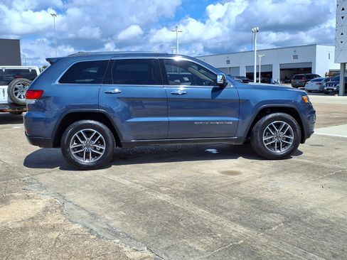 Used 2020 Jeep Grand Cherokee Limited w/ Luxury Group II RWD image 28