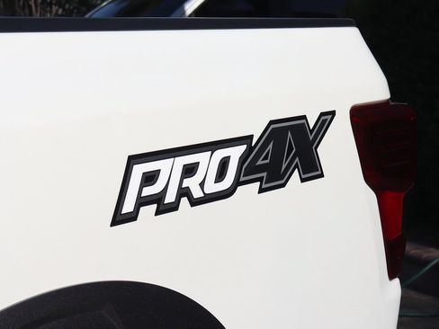 Used 2018 Nissan Titan PRO-4X AWD/4WD image 53