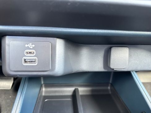 New 2026 Ford Maverick XL image 29