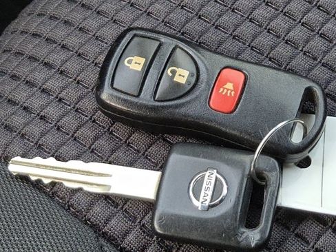 Used 2012 Nissan Titan SV w/ SV Premium Utility Pkg image 20