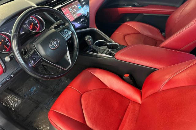 Certified 2019 Toyota Camry XSE FWD image 13