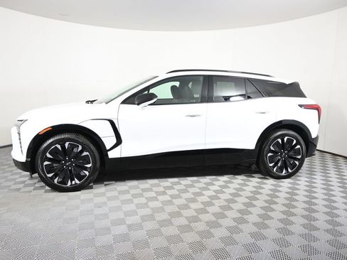 Used 2024 Chevrolet Blazer EV RS RWD image 2