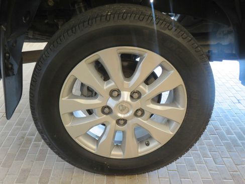 Used 2019 Toyota Tundra SR5 AWD/4WD image 10