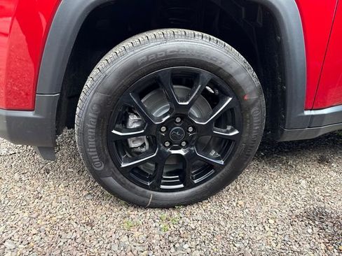 New 2026 Jeep Compass Latitude image 28