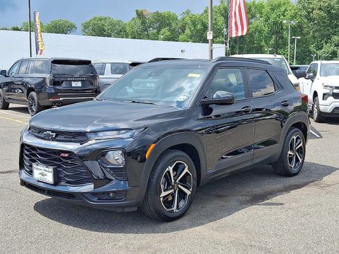 Certified 2023 Chevrolet TrailBlazer RS w/ Sun and Liftgate Package FWD image 3