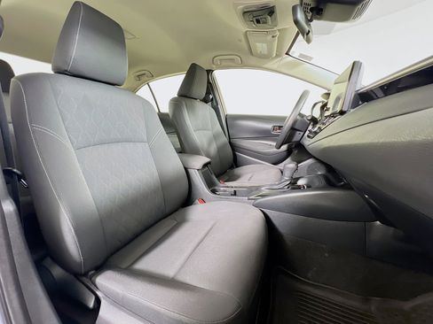 Certified 2025 Toyota Corolla LE image 21