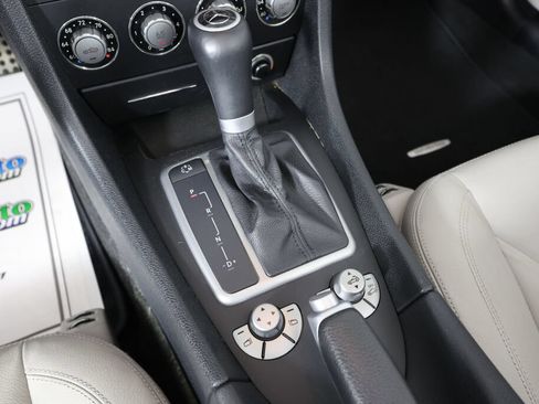 Used 2010 Mercedes-Benz SLK 350 image 27
