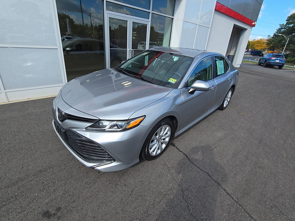 Used 2019 Toyota Camry LE FWD image 17