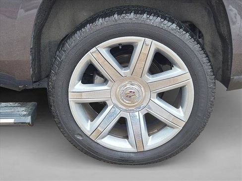 Used 2015 Cadillac Escalade Premium RWD image 14