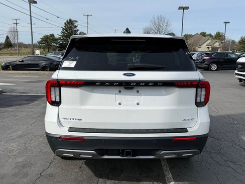 New 2026 Ford Explorer Active w/ Active Comfort Package image 13