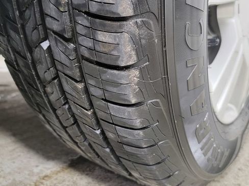 Used 2013 Cadillac SRX FWD image 11