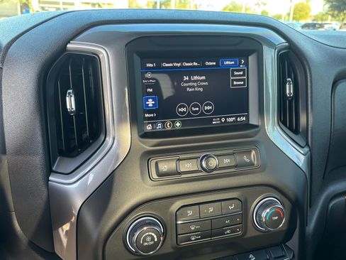 Used 2026 Chevrolet Silverado 1500 Custom Trail Boss AWD/4WD image 14