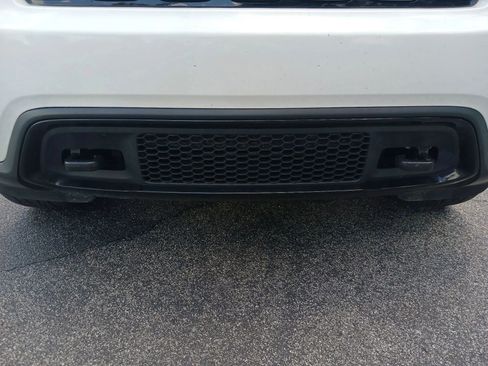 Used 2019 Jeep Grand Cherokee Laredo image 26