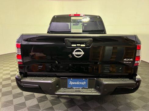 Certified 2025 Nissan Frontier SV AWD/4WD image 6