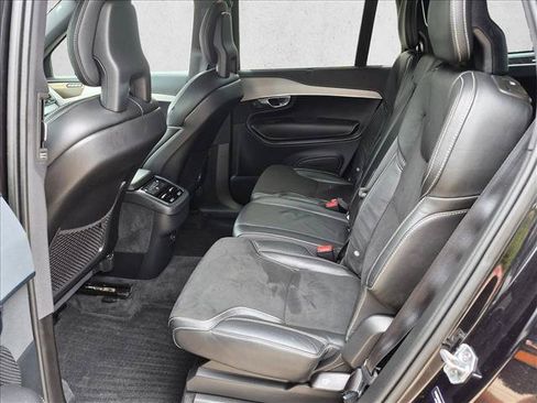 Used 2021 Volvo XC90 T5 R-Design AWD/4WD image 13