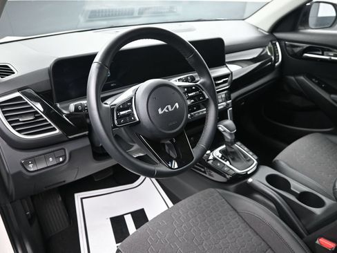 New 2026 Kia Seltos S AWD/4WD image 13