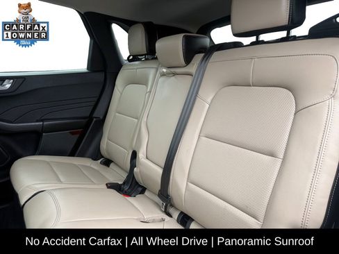 Used 2021 Ford Escape Titanium AWD/4WD image 14