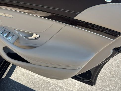 Used 2020 Mercedes-Benz S 560 4MATIC Sedan image 16