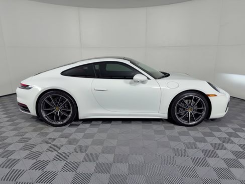 Certified 2022 Porsche 911 Carrera image 8