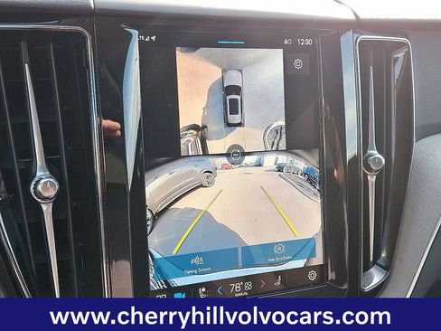 Certified 2025 Volvo XC60 B5 Plus w/ Protection Package Premier image 19