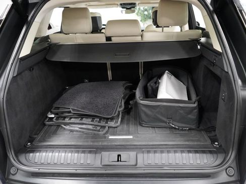 Used 2019 Land Rover Range Rover Sport HSE AWD/4WD image 25