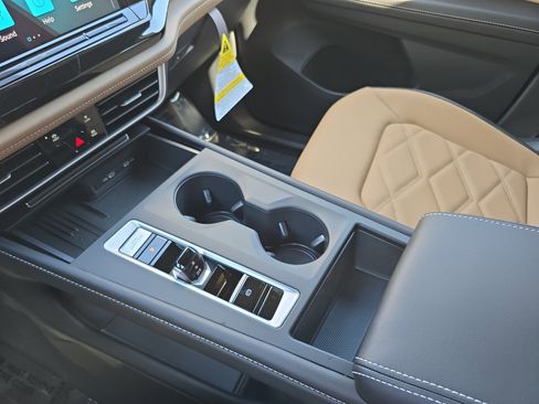New 2026 Volkswagen Atlas Cross Sport SE AWD/4WD image 24