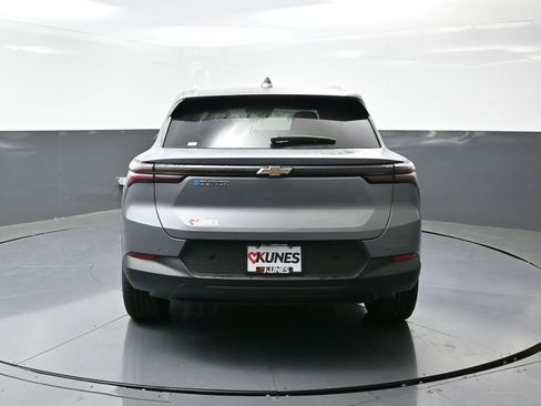 New 2026 Chevrolet Equinox EV LT image 10