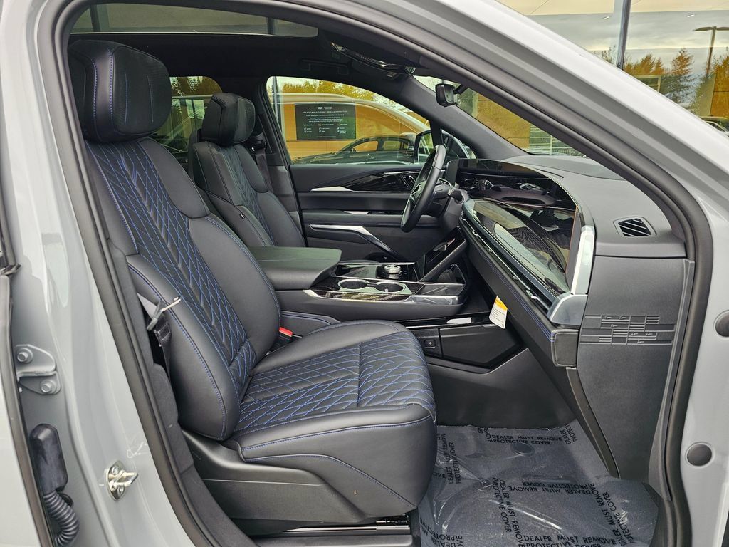 New 2026 Cadillac Escalade IQL Luxury AWD/4WD image 11