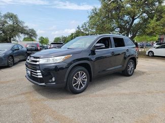 Used 2018 Toyota Highlander XLE video 1