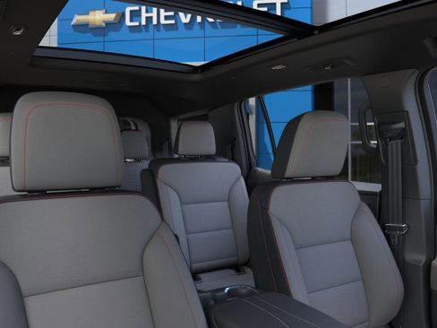 New 2026 Chevrolet Traverse LT w/ Sun and Wheel Package image 24