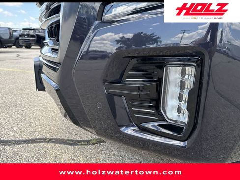 Certified 2024 GMC Yukon AT4 w/ AT4 Premium Package AWD/4WD image 5