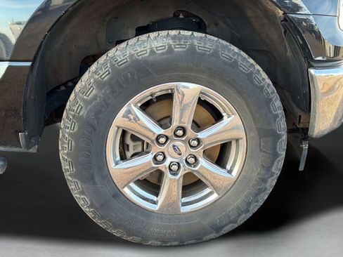 Used 2017 Ford F150 XLT w/ Equipment Group 302A Luxury image 9