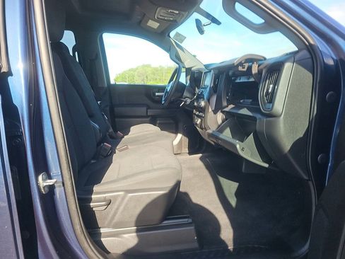 Used 2020 Chevrolet Silverado 1500 Custom w/ Custom Value Package RWD image 6