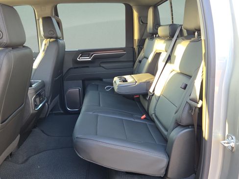 New 2026 GMC Sierra 2500 Denali AWD/4WD image 25